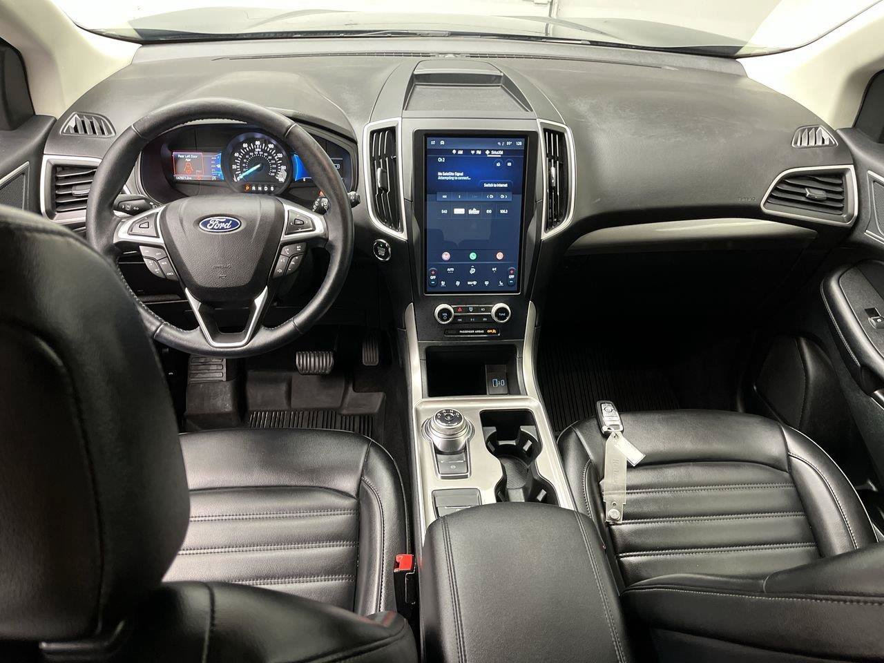 Used 2023 Ford Edge SEL w/ Convenience Package AWD/4WD image 4