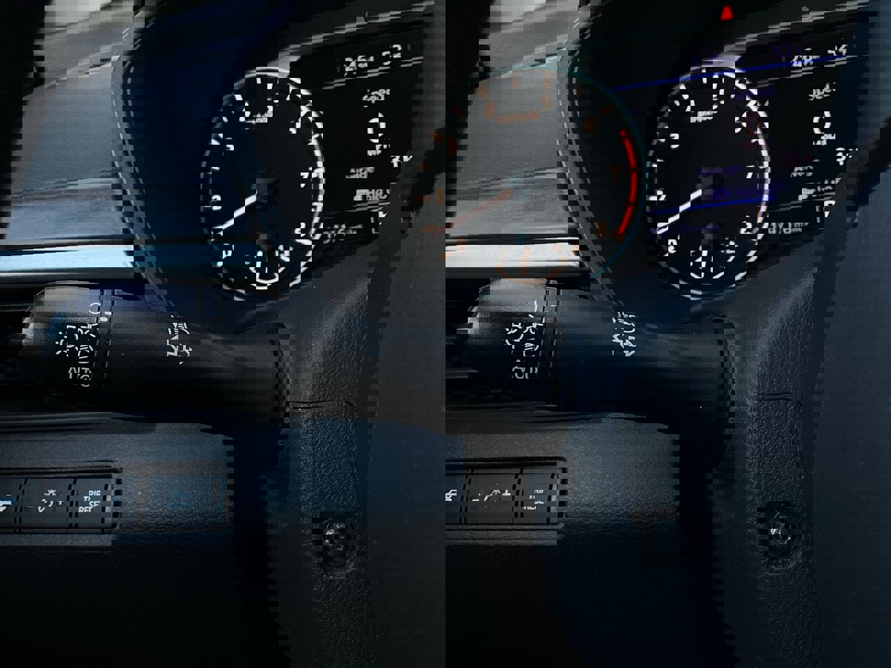 Used 2025 Nissan Altima 2.5 SV image 34