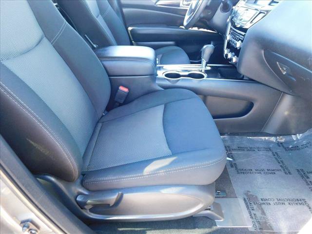 Used 2020 Nissan Pathfinder SV FWD image 28