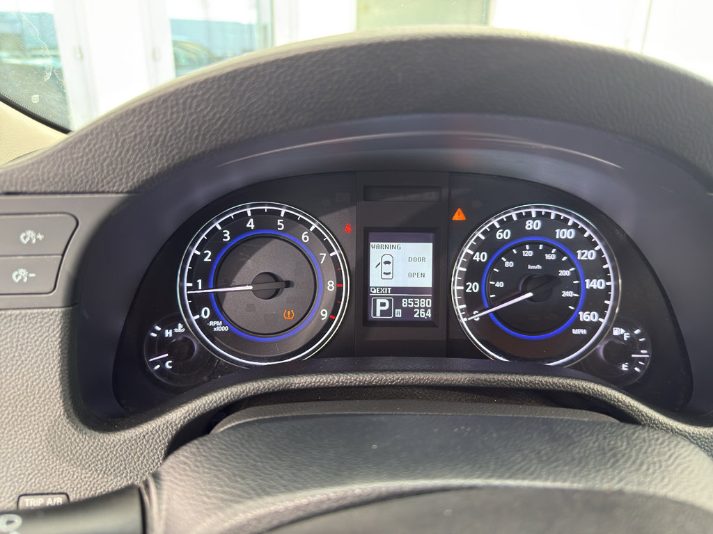 Used 2011 INFINITI G37 Sport w/ Premium Pkg image 25