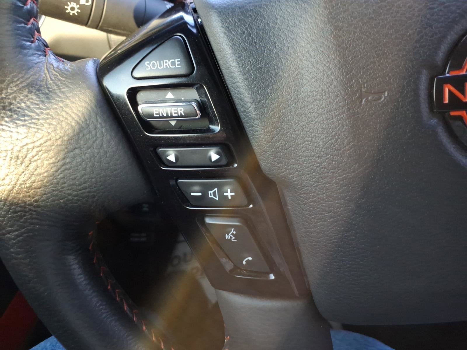 Used 2023 Nissan Frontier PRO-4X w/ Pro-4X Premium Package image 22