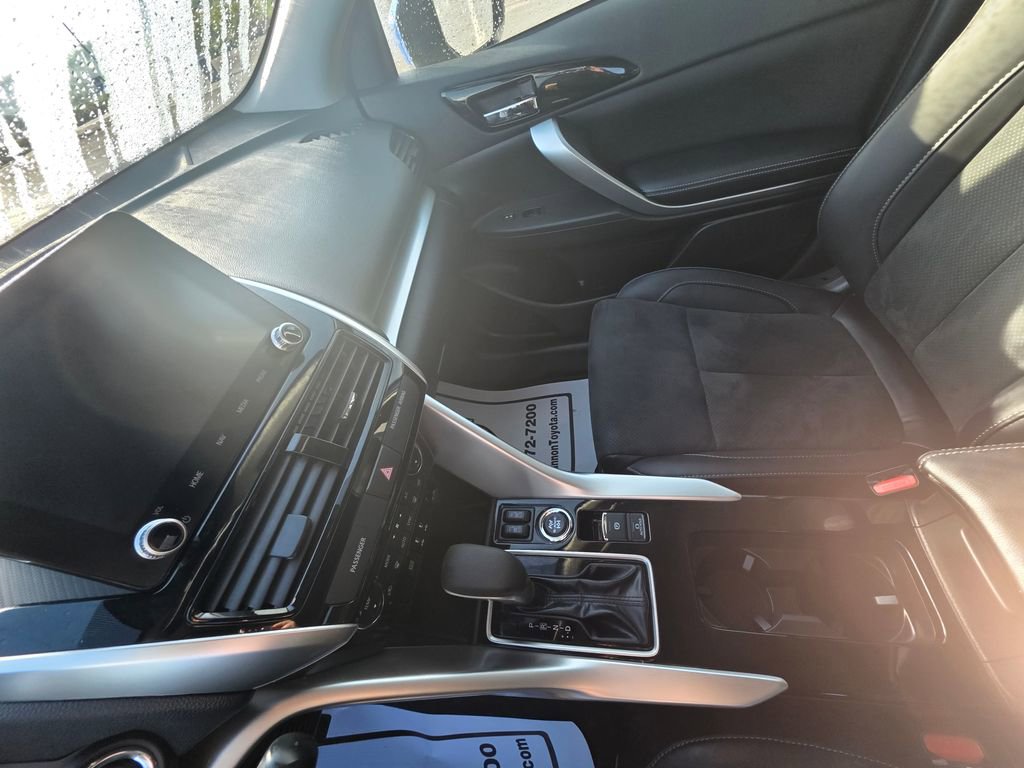 Used 2024 Mitsubishi Eclipse Cross SEL image 15