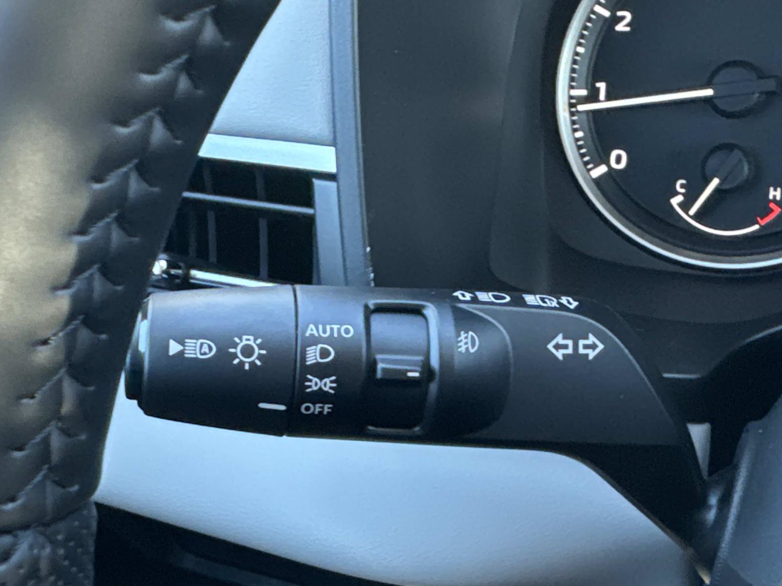New 2026 Mitsubishi Outlander SE FWD image 28