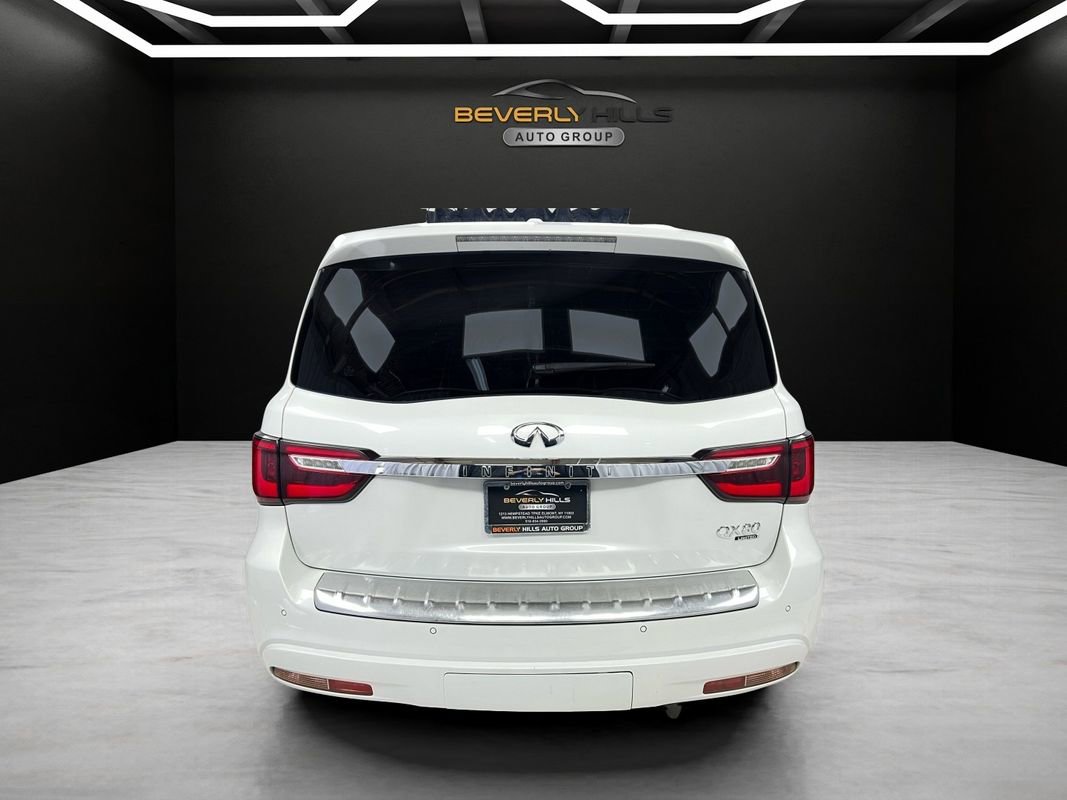 Used 2018 INFINITI QX80 4WD w/ Deluxe Technology Package image 4