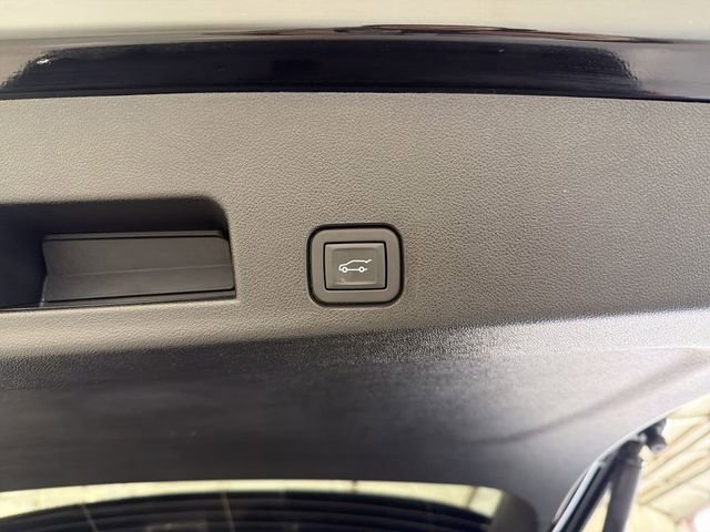 Used 2024 Chevrolet Traverse RS w/ LPO, Floor Liner Package image 17