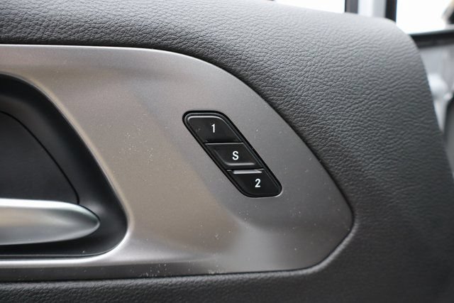 New 2026 Chrysler Pacifica Select FWD image 9