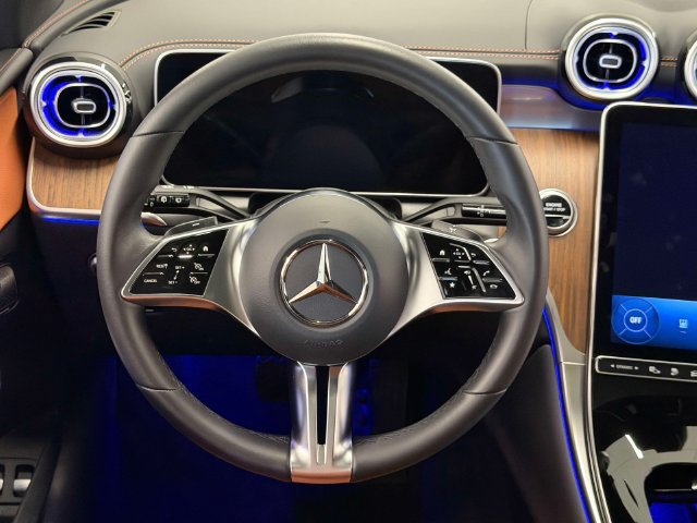 Certified 2025 Mercedes-Benz GLC 350e 4MATIC image 15