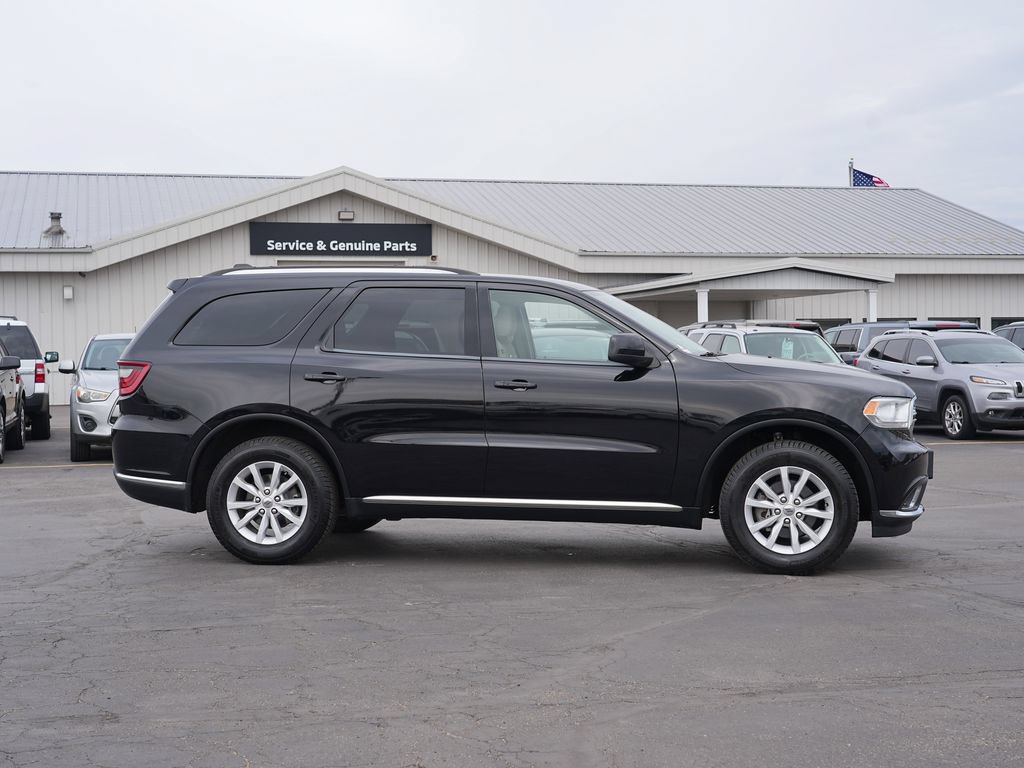 Used 2019 Dodge Durango SXT AWD/4WD image 2
