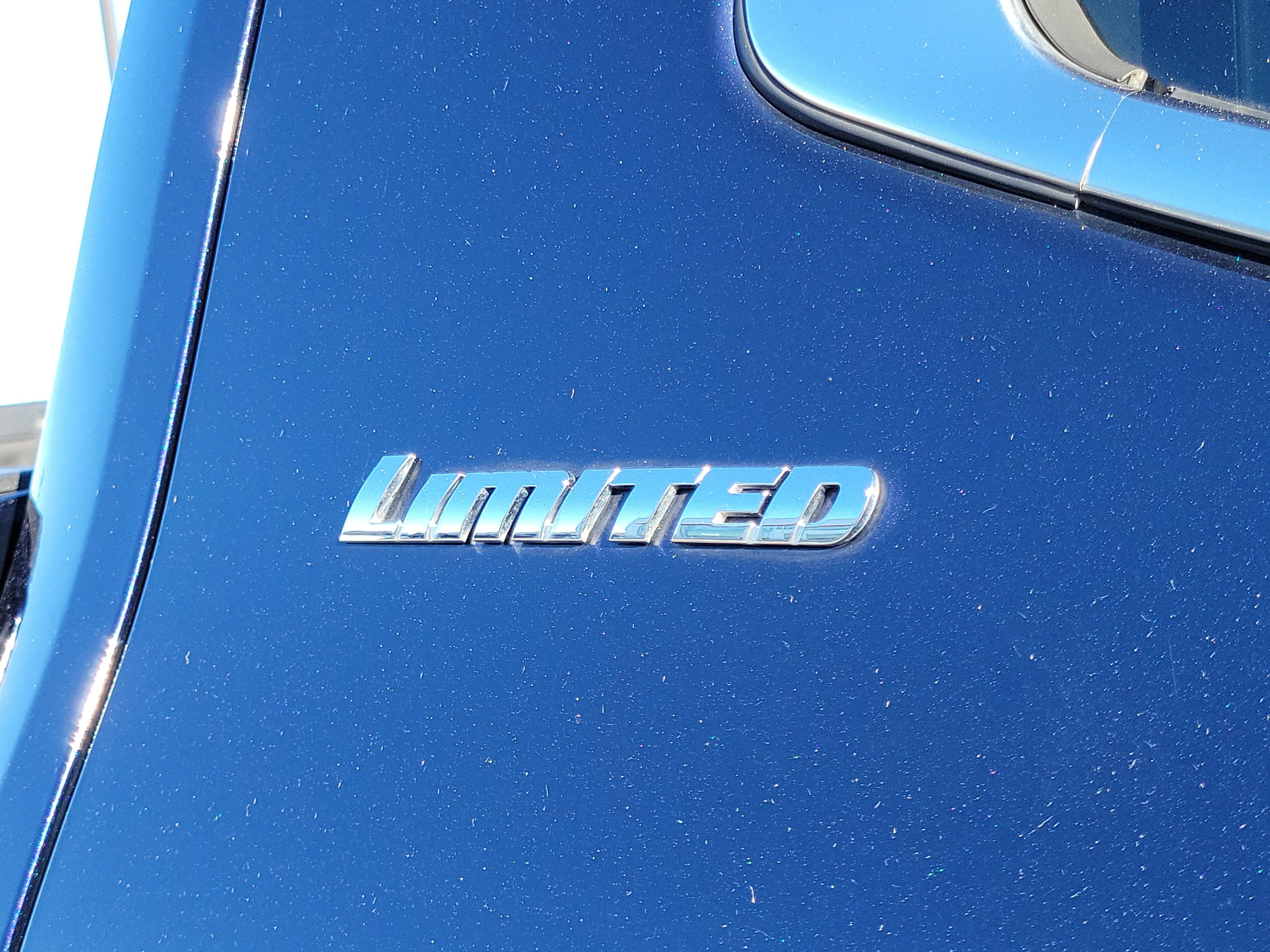Used 2023 Toyota Tundra Limited AWD/4WD image 7