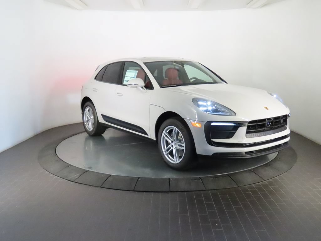 New 2026 Porsche Macan AWD/4WD image 9