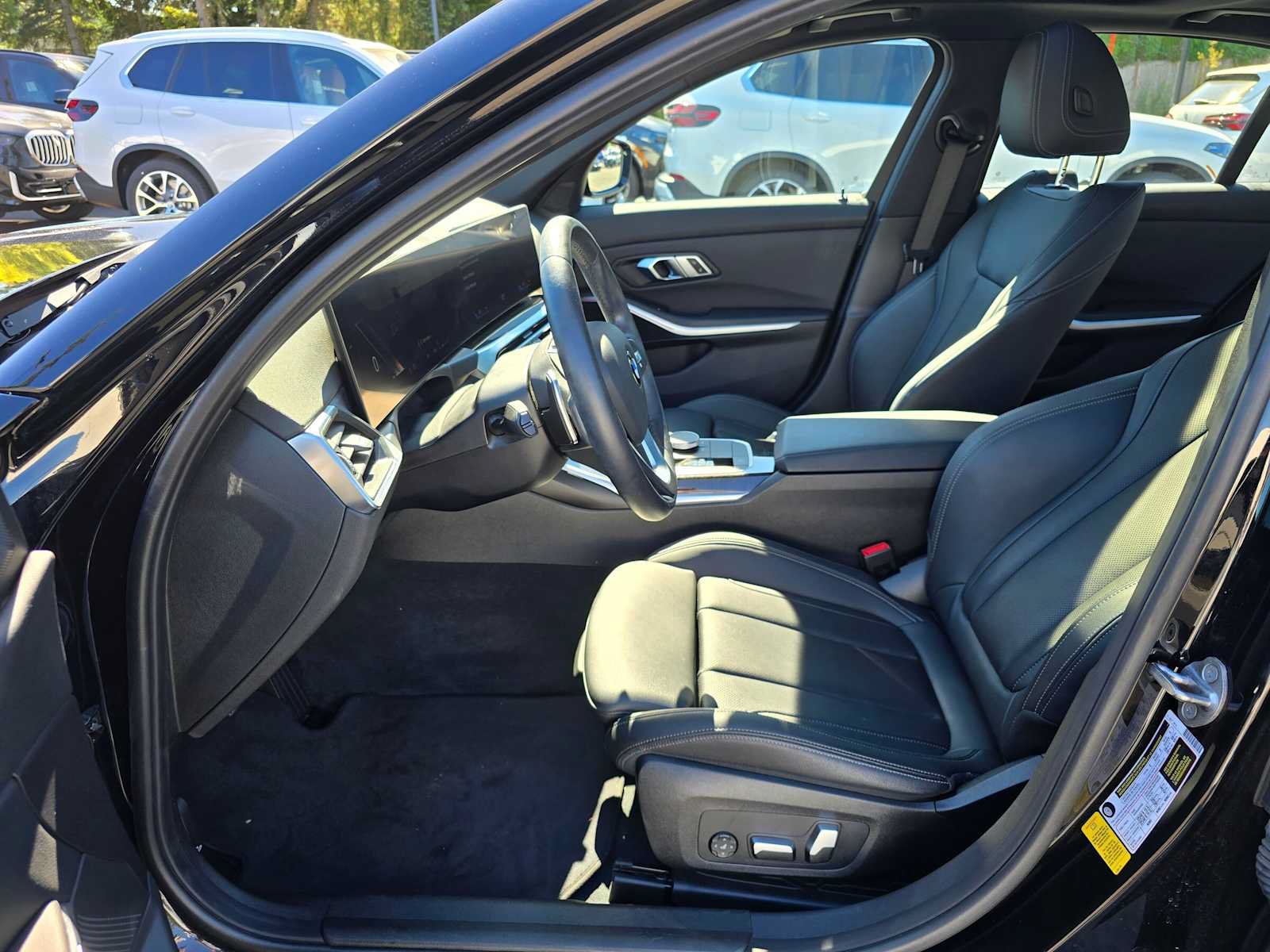 Used 2023 BMW 330i Sedan w/ Parking Assistance Package RWD image 20