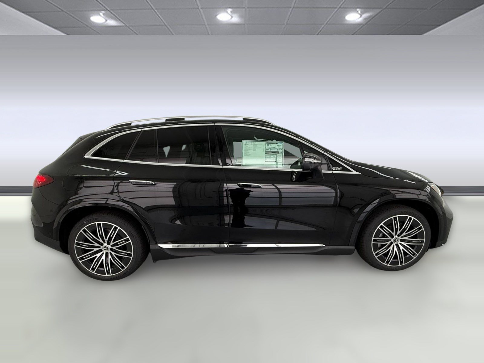 New 2027 Mercedes-Benz EQE 320+ SUV image 7