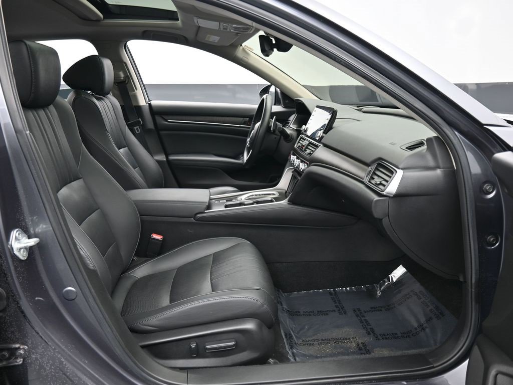 Used 2022 Honda Accord Touring image 41