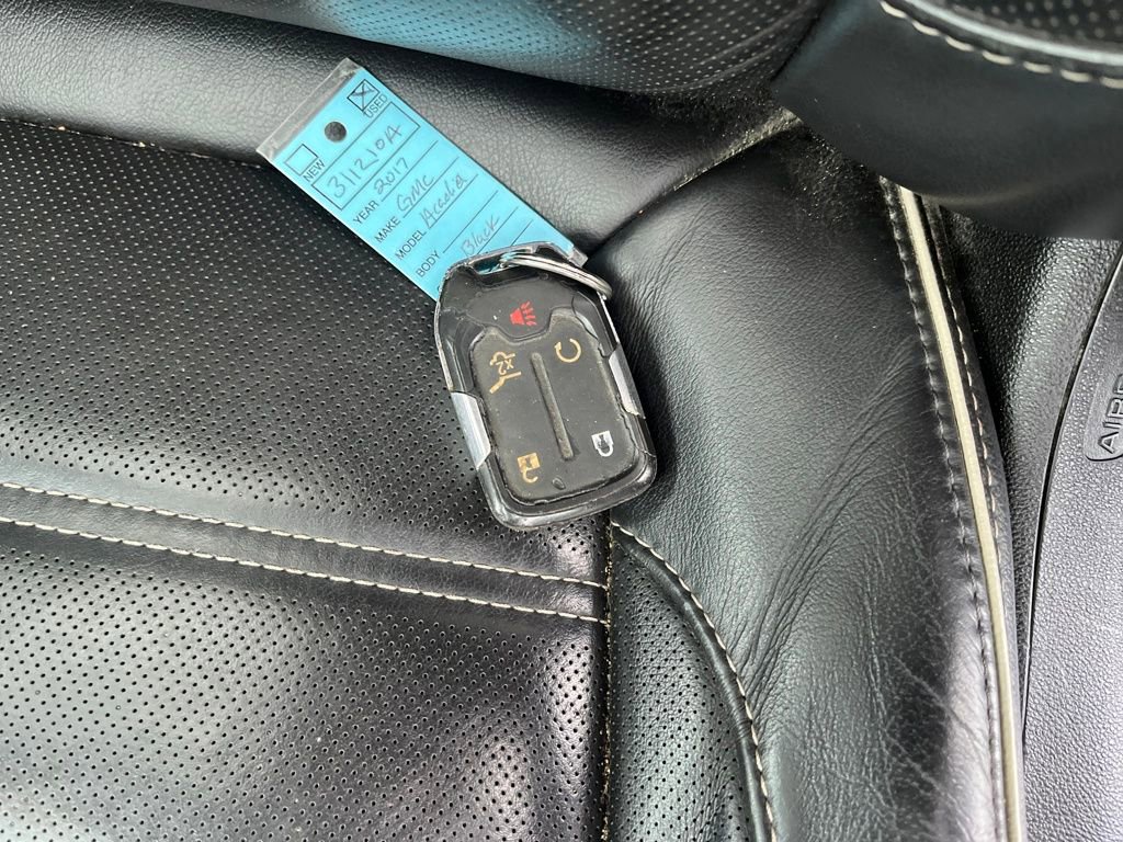 Used 2017 GMC Acadia Denali w/ Technology Package image 32