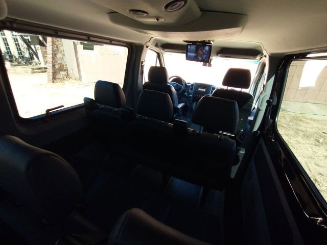 Used 2017 Mercedes-Benz Sprinter 2500 image 38