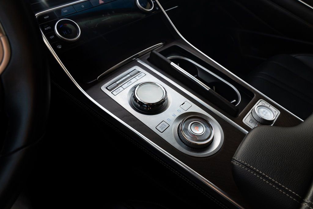 Used 2024 Genesis GV80 2.5T image 16