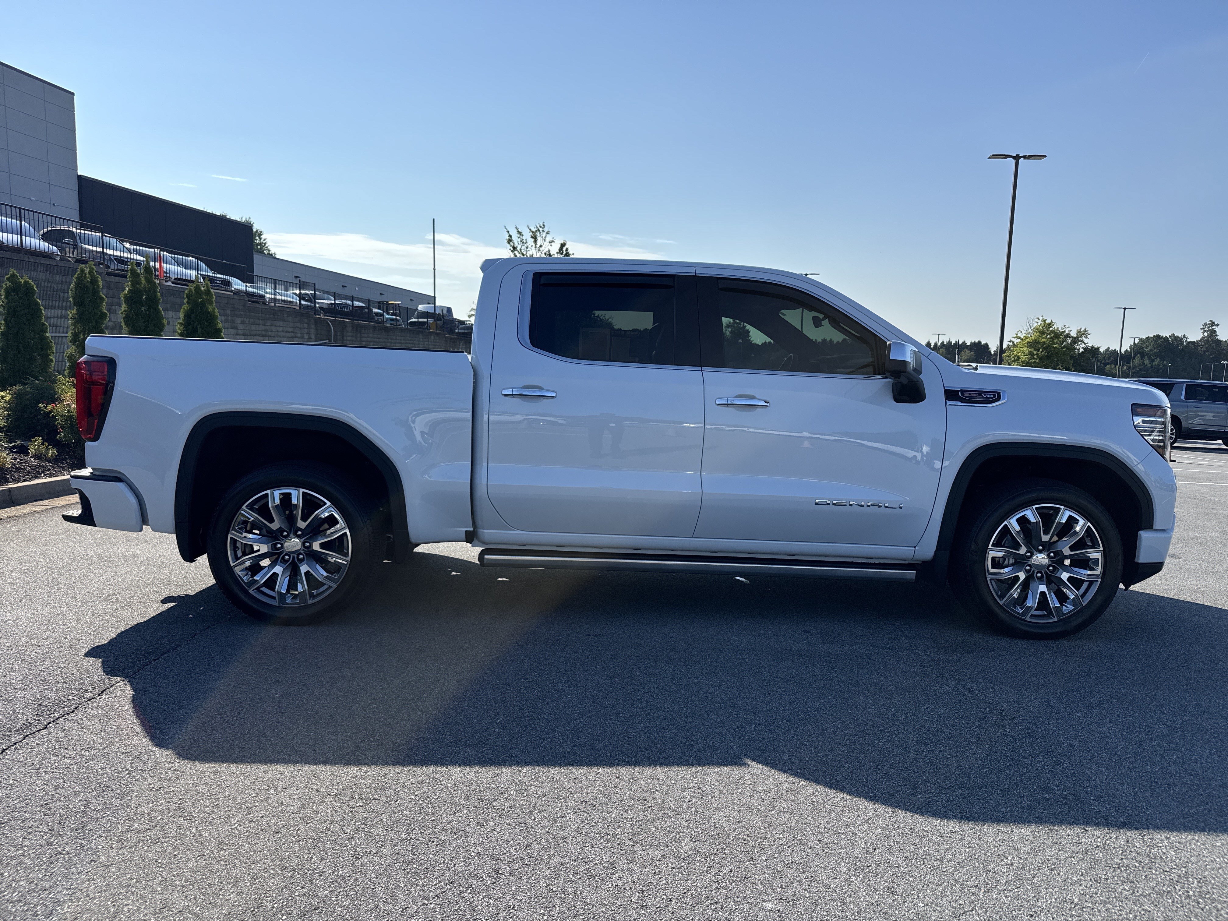 Used 2026 GMC Sierra 1500 Denali AWD/4WD image 11