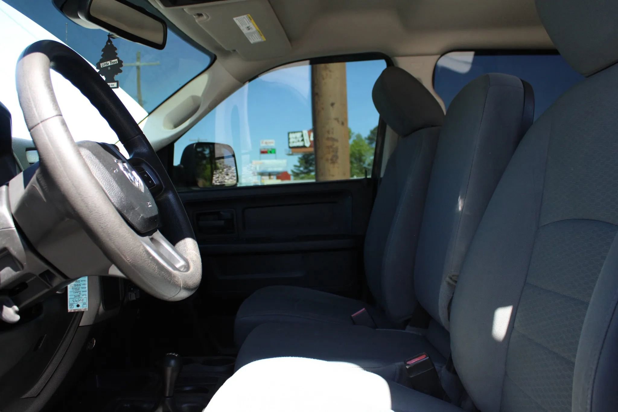 Used 2015 RAM 3500 Tradesman w/ Chrome Appearance Group image 12