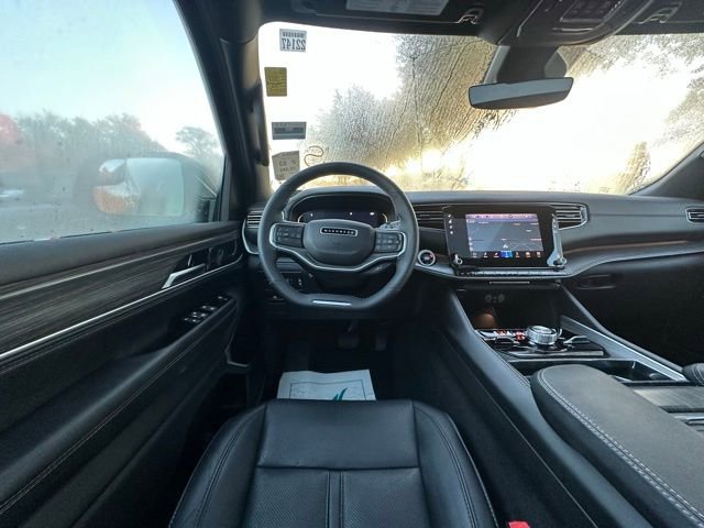 Used 2024 Jeep Wagoneer Series III w/ Premium Group I image 19