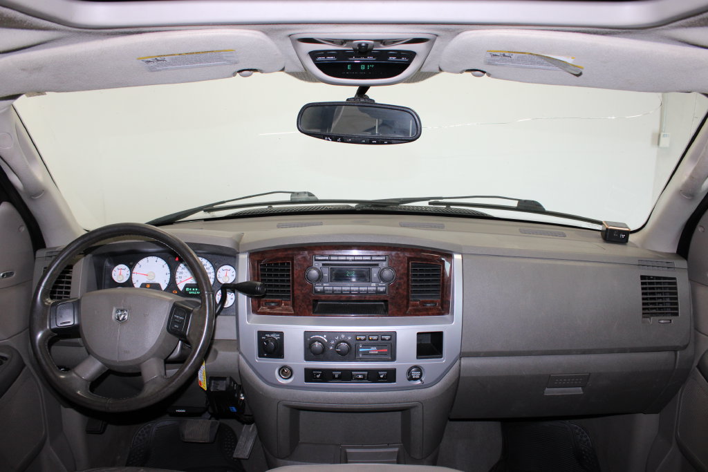 Used 2008 Dodge Ram 1500 Truck Laramie w/ Trailer Tow Group AWD/4WD image 9