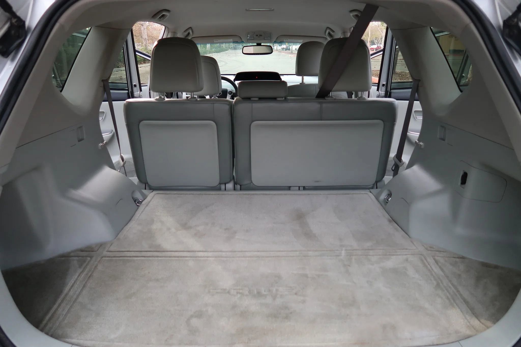 Used 2012 Toyota Prius V Five FWD image 12