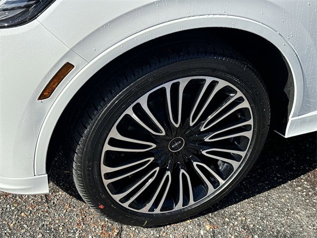 New 2026 Lincoln Aviator Black Label w/ Dynamic Handling Package image 10