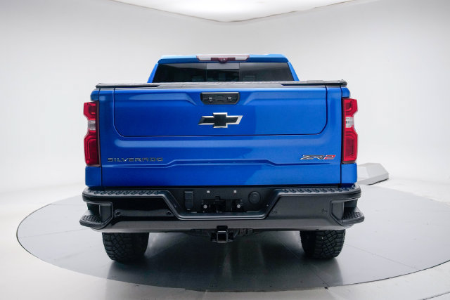 Used 2023 Chevrolet Silverado 1500 ZR2 w/ Technology Package AWD/4WD image 4