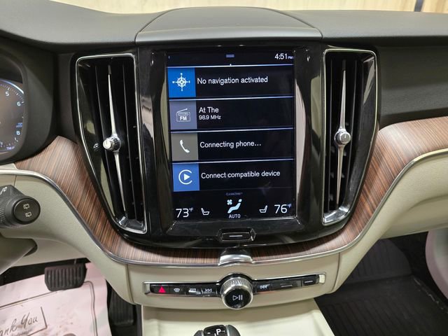 Used 2021 Volvo XC60 T5 Momentum image 18