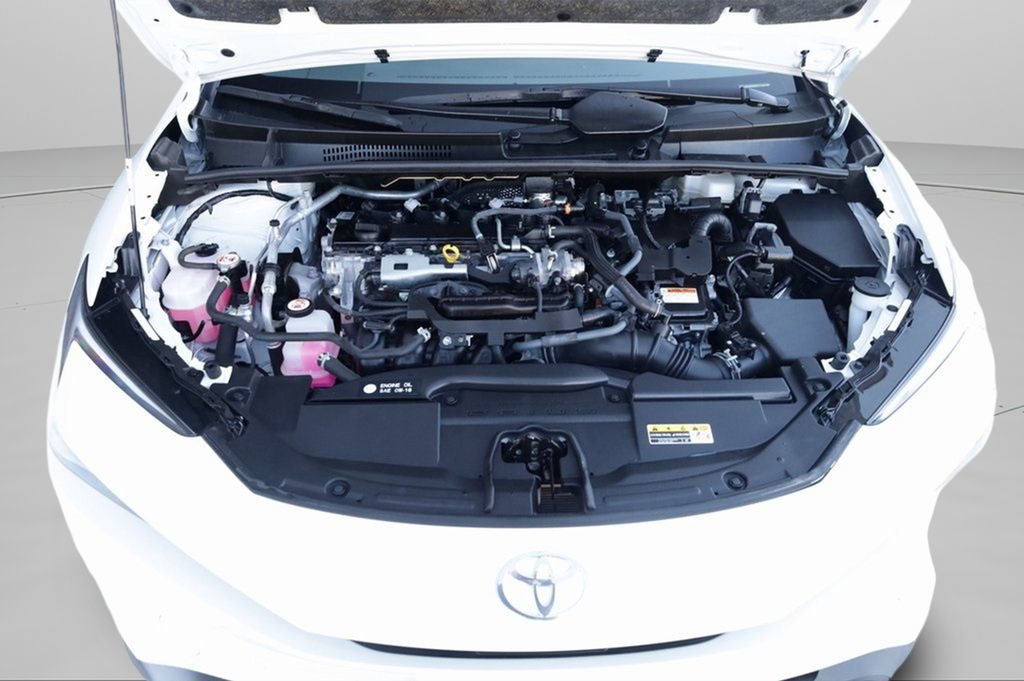 Used 2024 Toyota Prius LE image 9