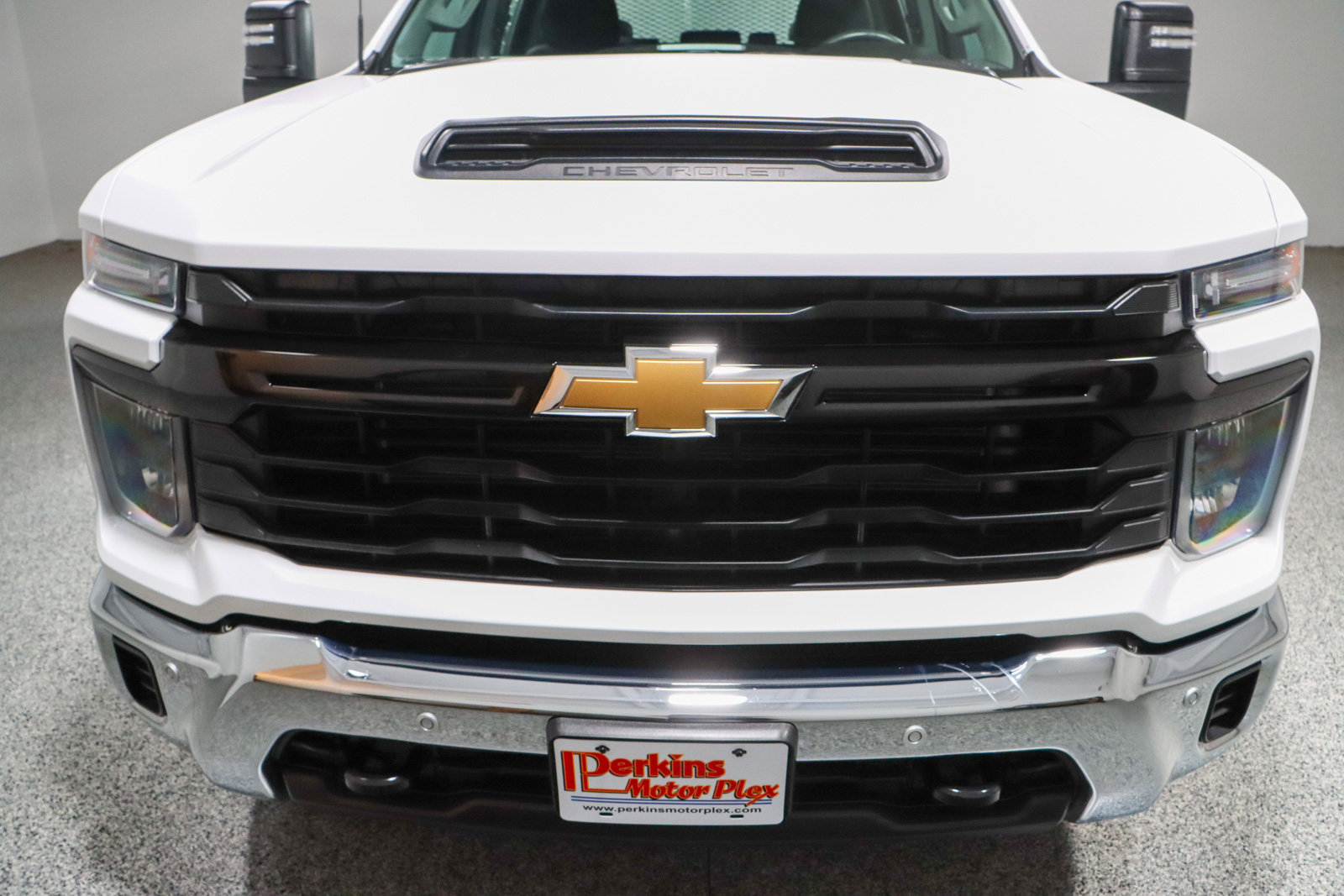 Used 2025 Chevrolet Silverado 2500 W/T w/ WT/CX Safety Package image 4
