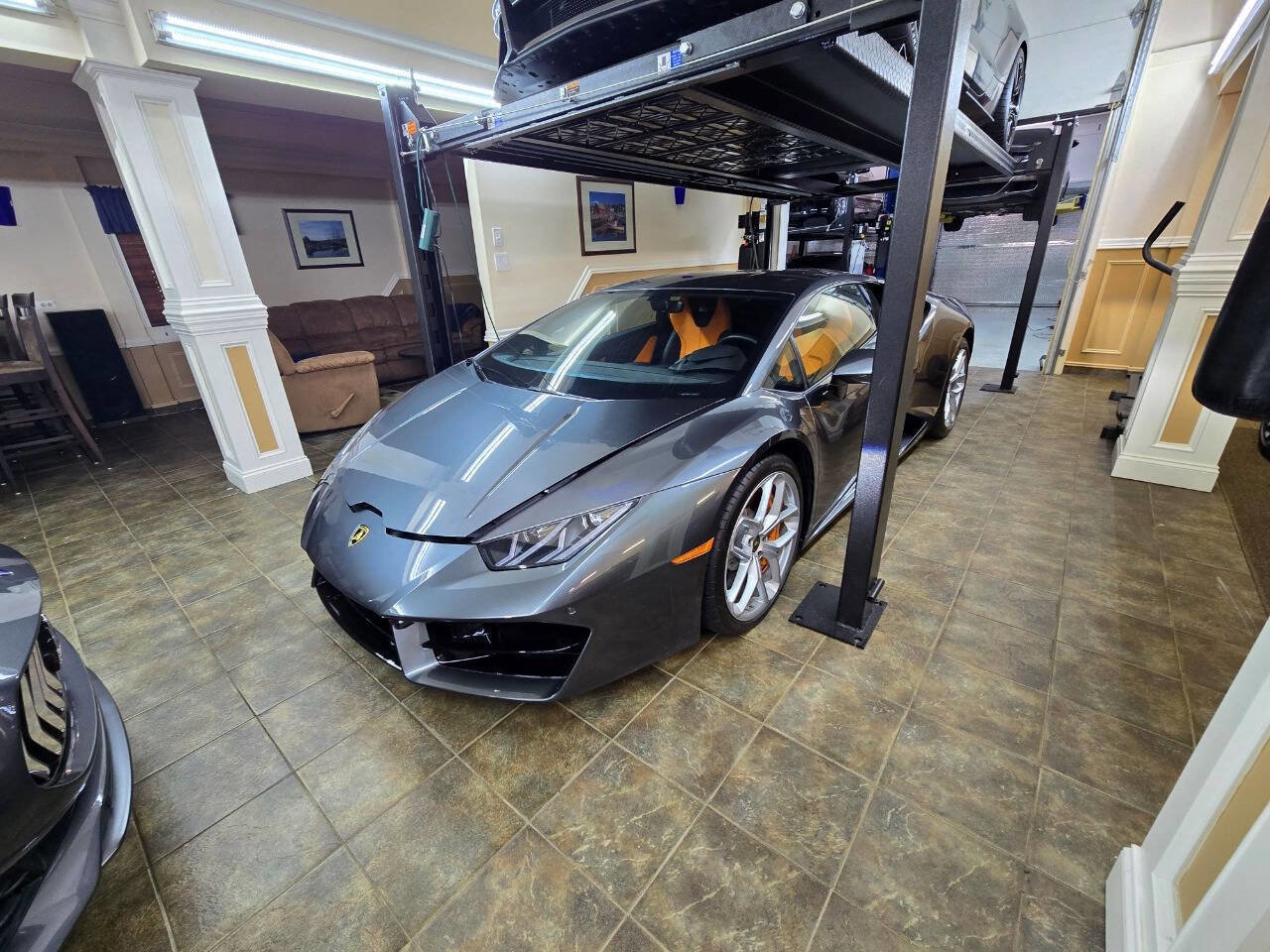Used 2018 Lamborghini Huracan LP 580-2 RWD image 7