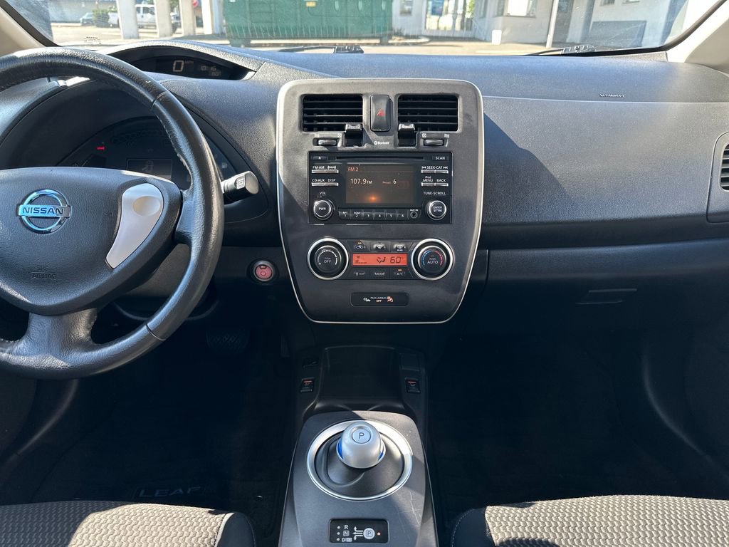 Used 2014 Nissan Leaf S w/ Charge Package FWD image 16