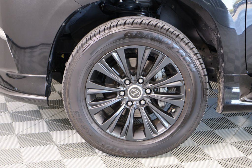 Used 2023 Lexus GX 460 Luxury w/ Sport Design Package image 21