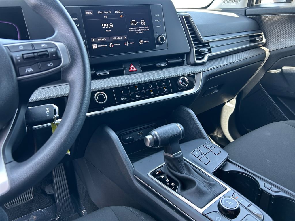 Used 2024 Kia Sportage LX image 20