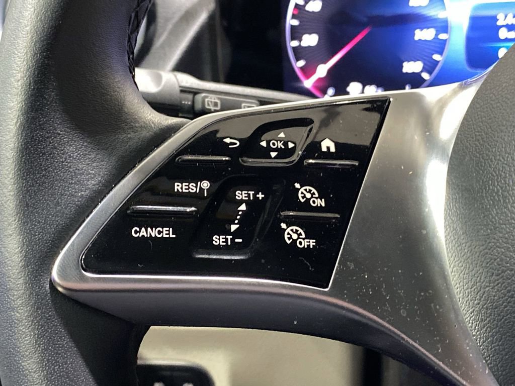 Certified 2025 Mercedes-Benz GLA 250 image 7