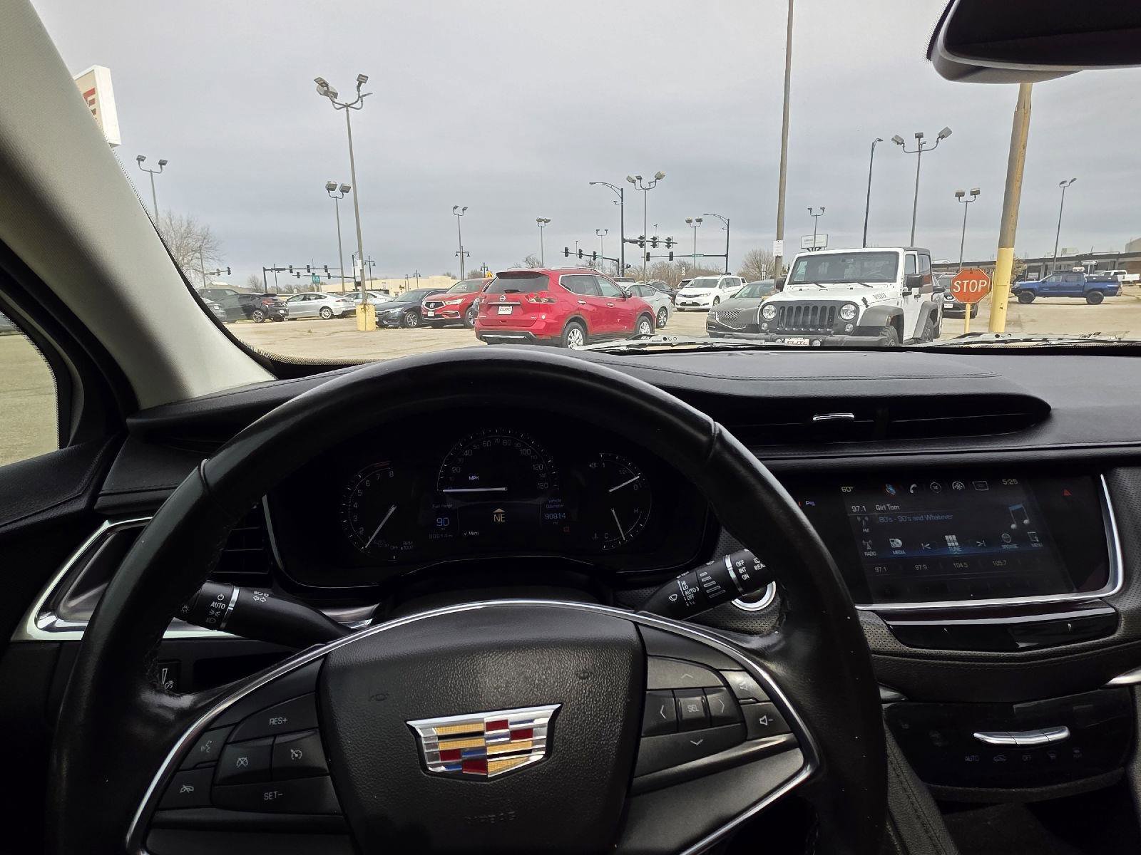 Used 2019 Cadillac XT5 Luxury FWD image 28