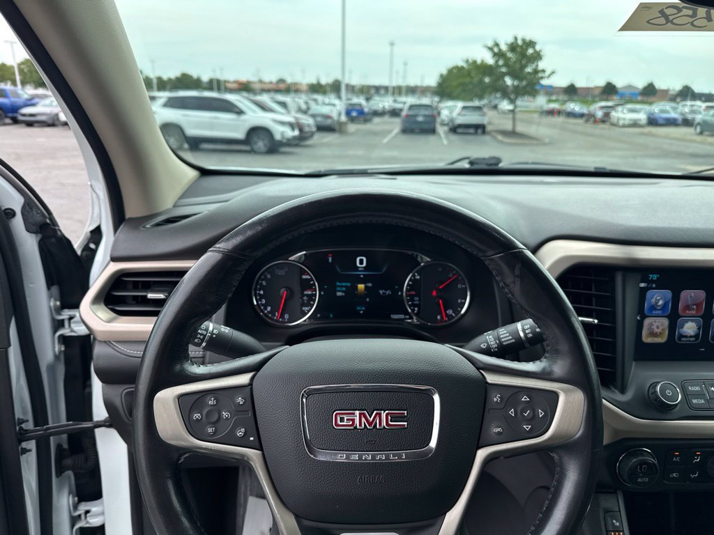 Used 2019 GMC Acadia Denali AWD/4WD image 11