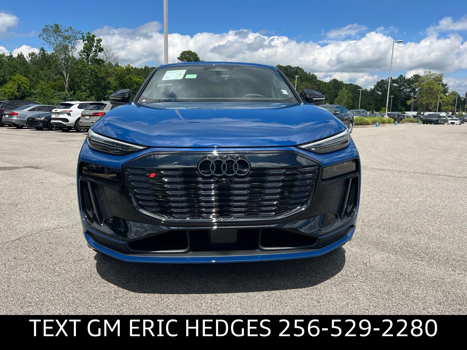 New 2027 Audi SQ6 e-tron Prestige AWD/4WD image 2