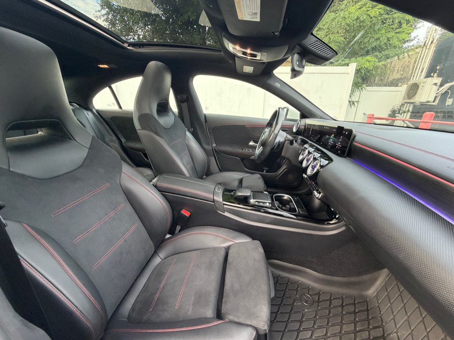 Used 2023 Mercedes-Benz CLA 250 4MATIC image 39