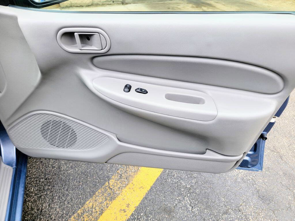 Used 1999 Ford Escort SE image 22