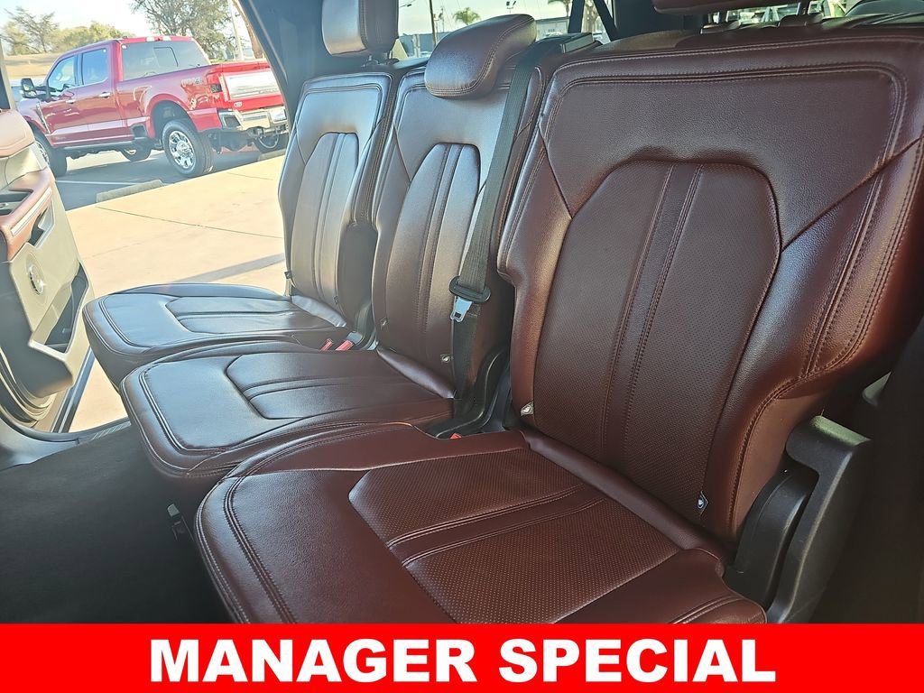 Used 2023 Ford Expedition Max Limited image 15