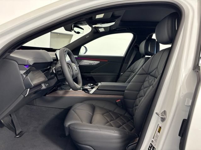 New 2027 BMW 740i xDrive w/ Premium Package AWD/4WD image 10