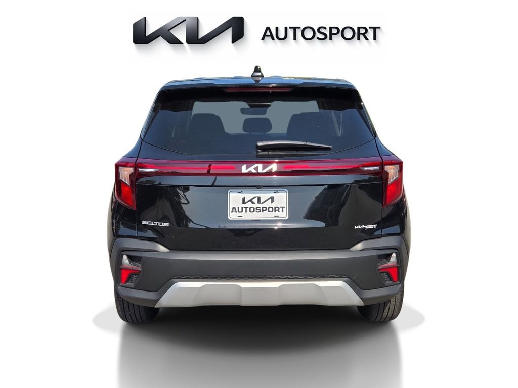 Certified 2026 Kia Seltos LX FWD image 8