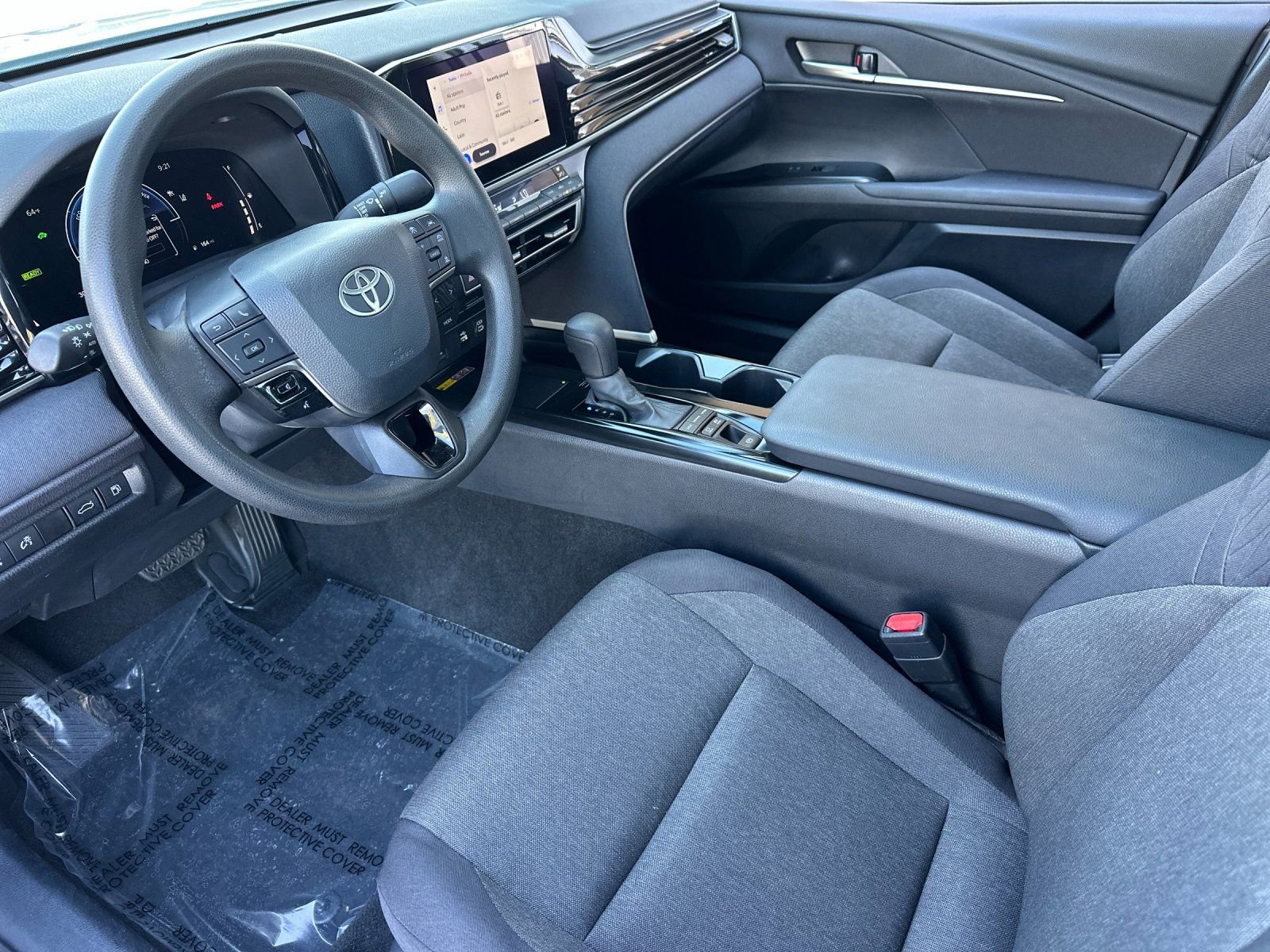 Used 2025 Toyota Camry LE FWD image 9