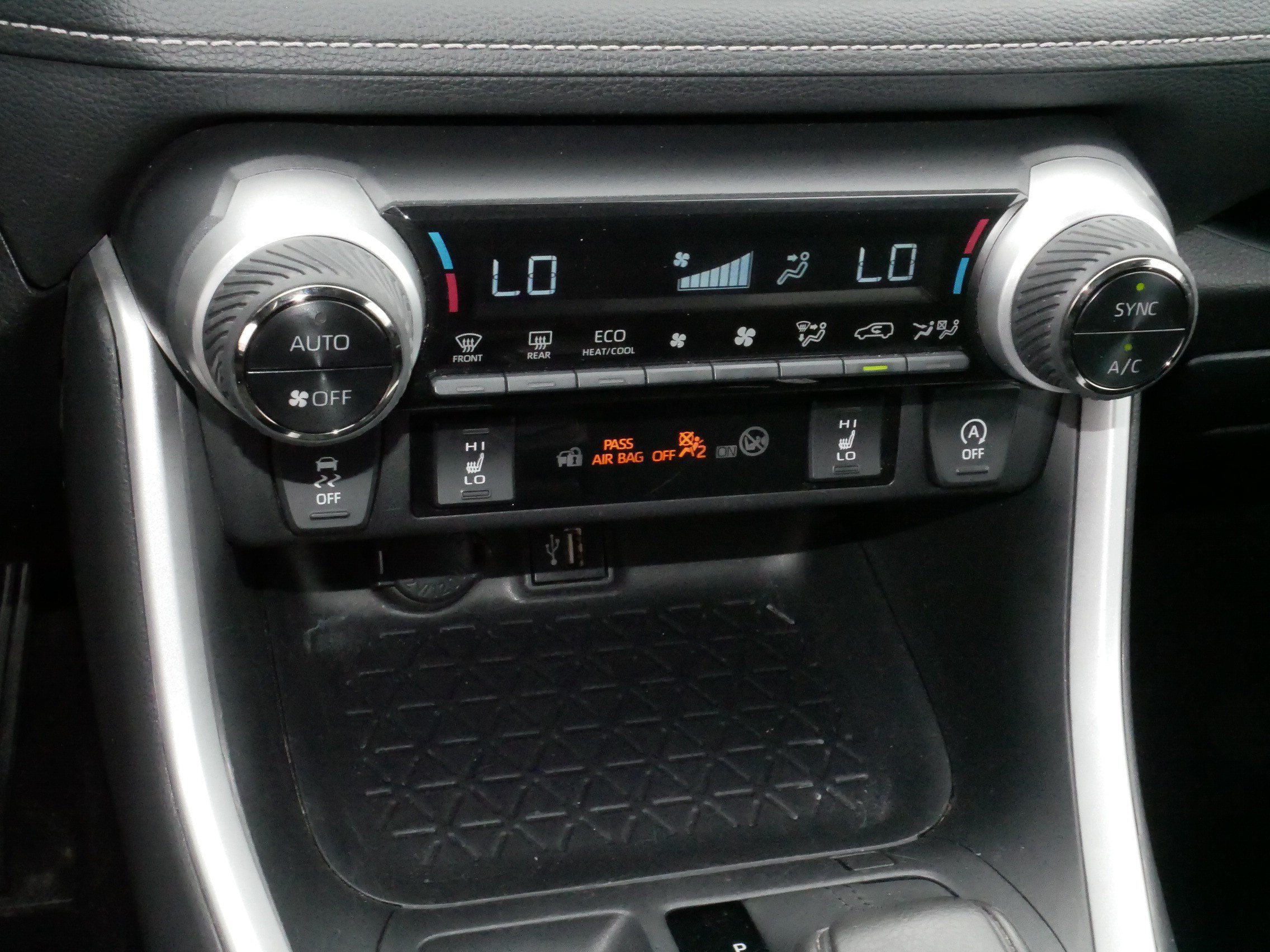 Certified 2024 Toyota RAV4 XLE w/ Weather Package AWD/4WD image 23
