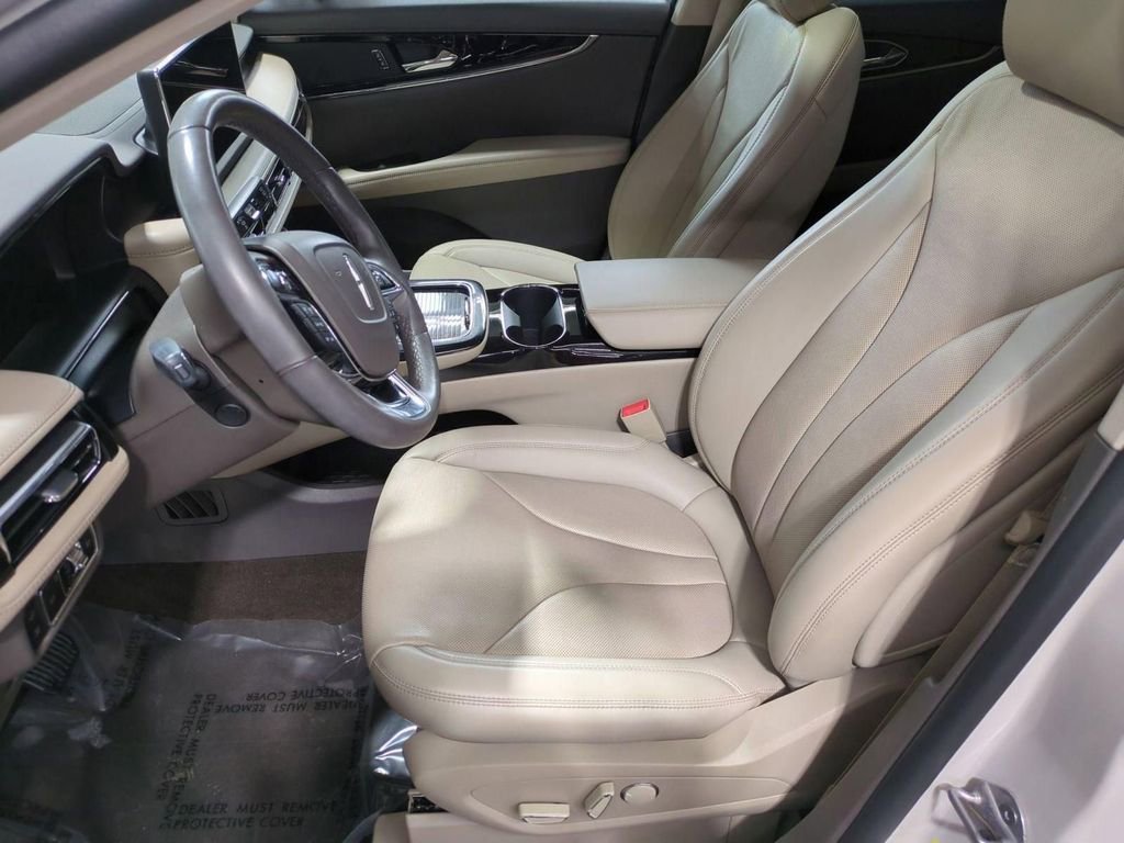 Certified 2023 Lincoln Nautilus Reserve image 12