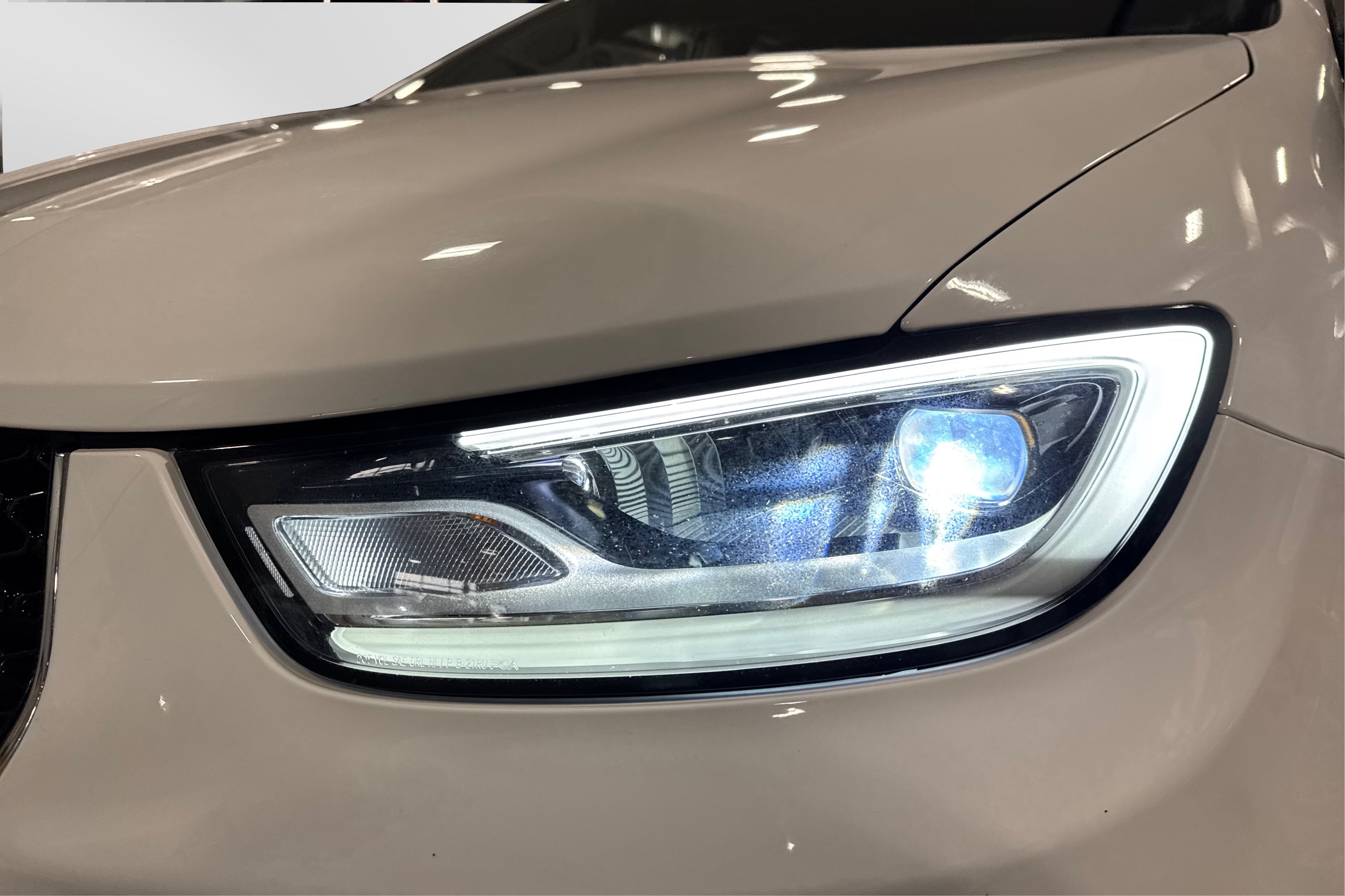 Used 2024 Chrysler Pacifica Touring-L FWD image 13