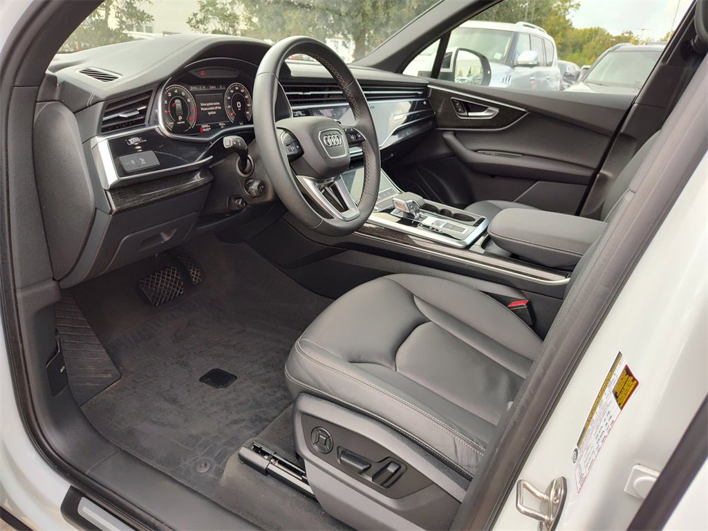 Certified 2025 Audi Q7 2.0T Premium image 2