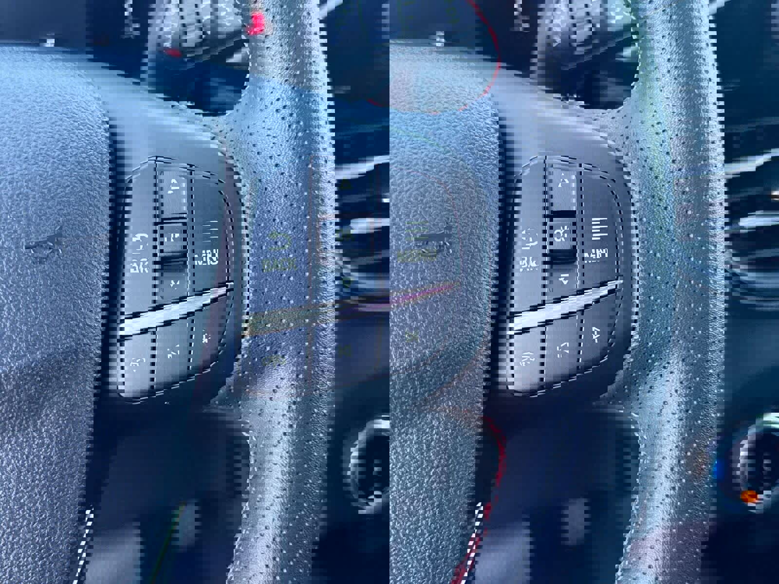 Used 2025 Ford Escape ST-Line image 28