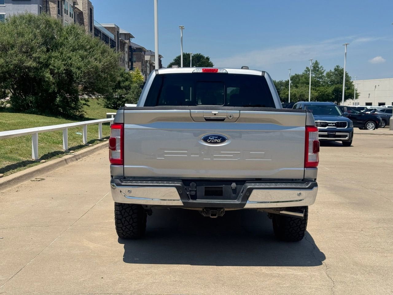 Used 2023 Ford F150 Lariat w/ Max Trailer Tow Package AWD/4WD image 4